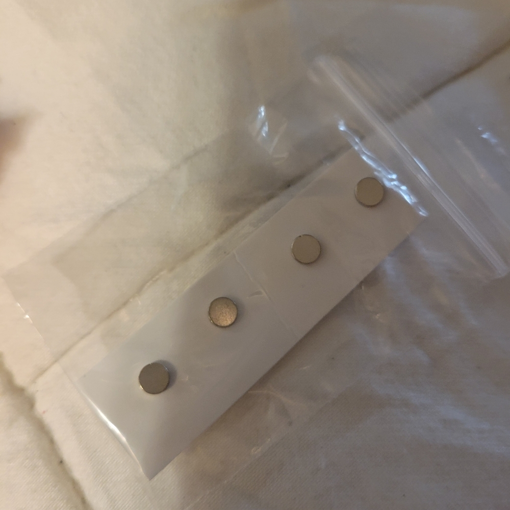 2pk STRONG MAGNET STUDS. LIP NOSE EARS ETC. VARIOS COLORS STAINLESS STEEL - Picture 4 of 10